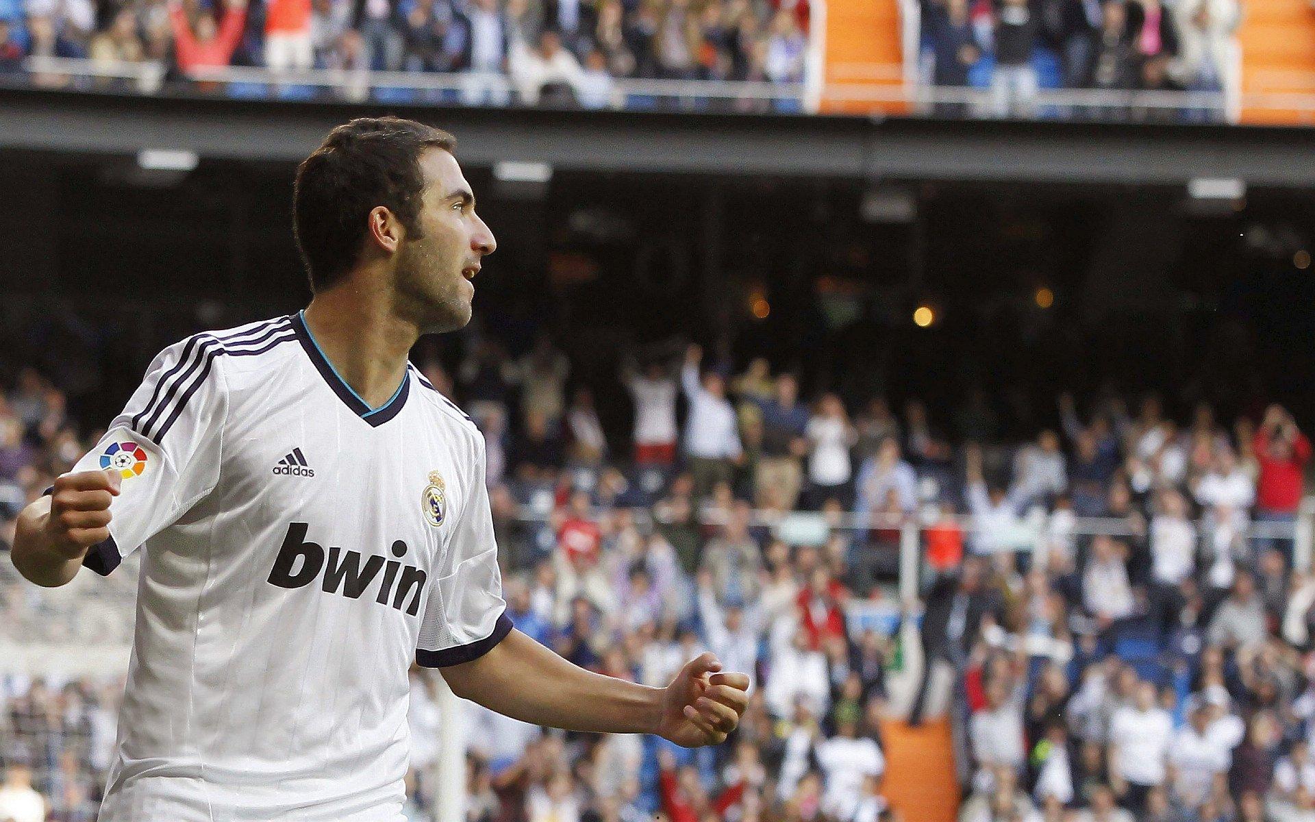 周琦转型引热议，内线支柱瞄准三号位，特训开启全新篇章